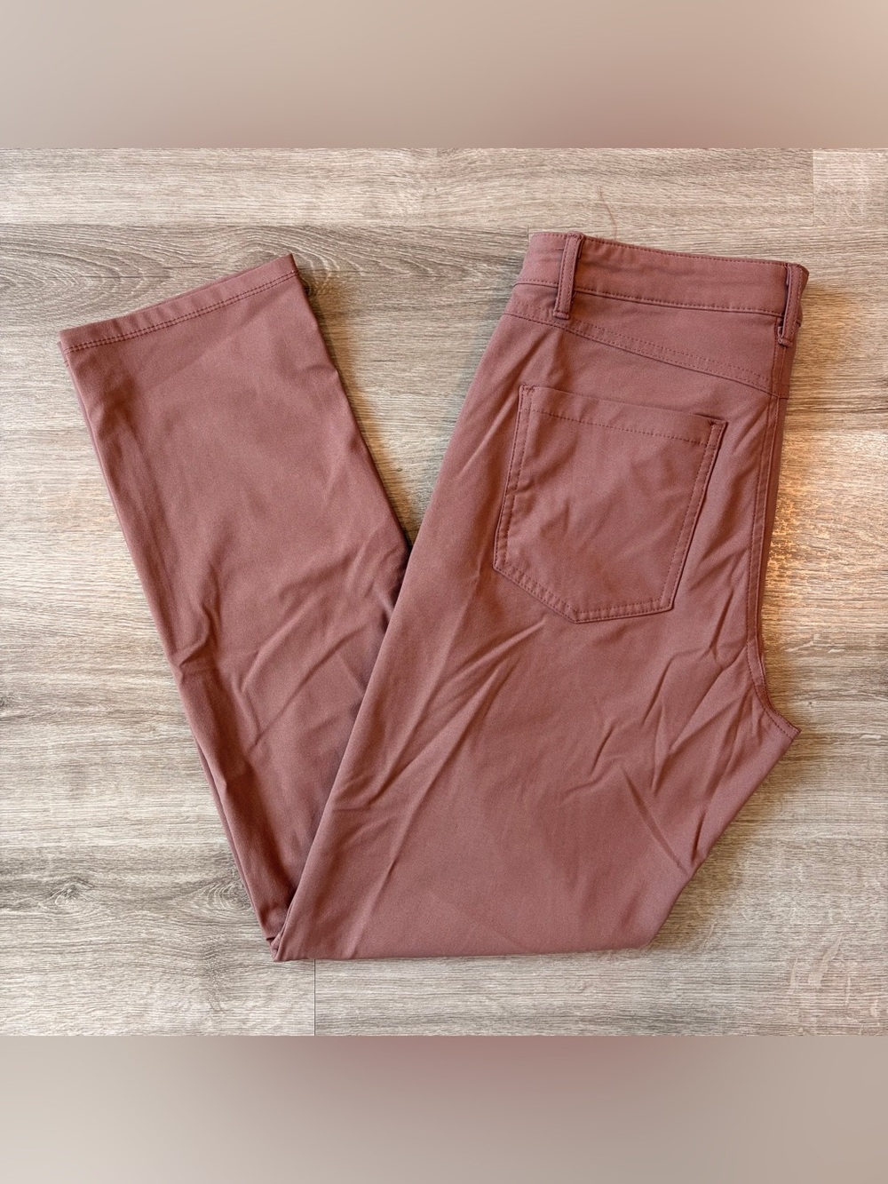 Hudson & Barrow redwood performance tech pants